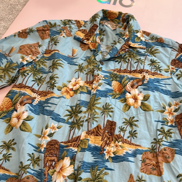 Hawaii men shirt - Picture 2 of 3